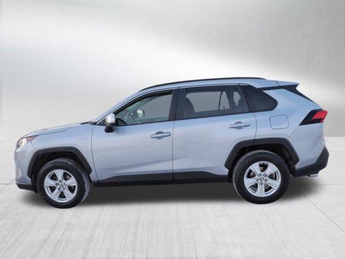 2020 Toyota RAV4 Hybrid XLE