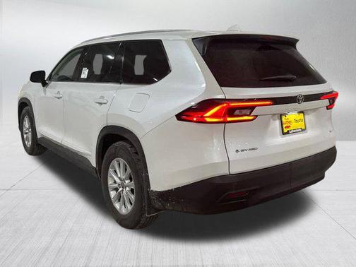 2025 Toyota Grand Highlander Hybrid XLE