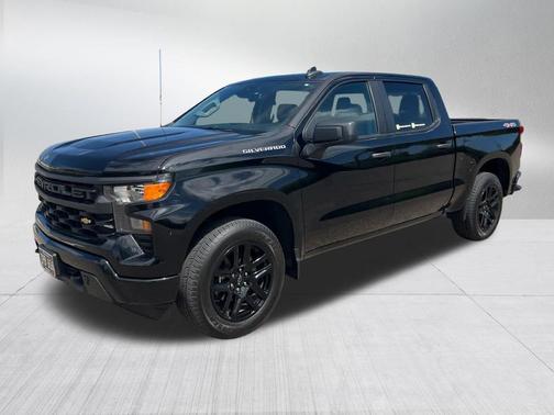 Black 2022 Chevrolet Silverado 1500 Custom