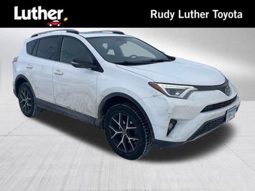 2017 Toyota RAV4 SE