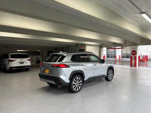 2024 Toyota Corolla Cross XLE