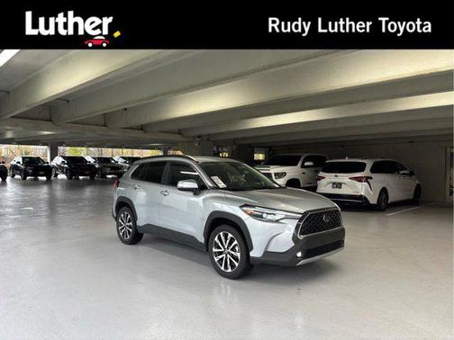 2024 Toyota Corolla Cross XLE