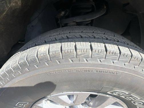 Midnight Black Metallic 2019 Toyota Tacoma SR5