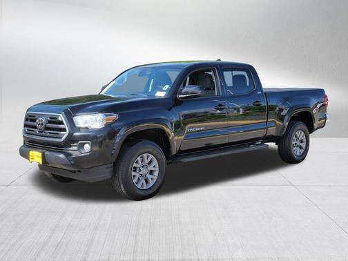 Midnight Black Metallic 2019 Toyota Tacoma SR5