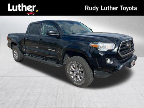 Midnight Black Metallic 2019 Toyota Tacoma SR5