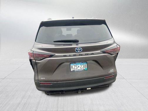 2023 Toyota Sienna XLE 7 Passenger