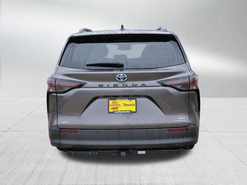 2023 Toyota Sienna XLE 7 Passenger