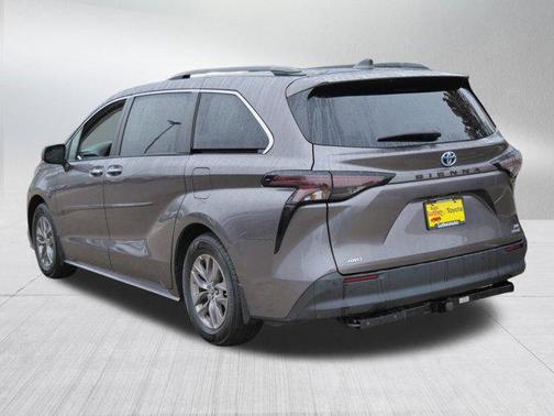 2023 Toyota Sienna XLE 7 Passenger