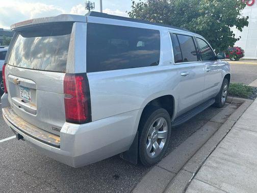 2019 Chevrolet Suburban LT