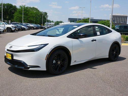 2025 Toyota Prius L