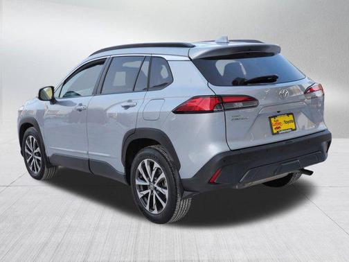 2022 Toyota Corolla Cross XLE