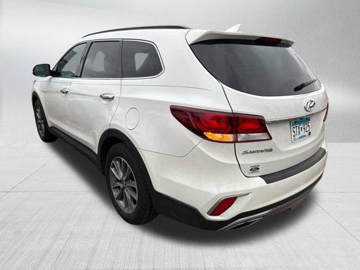 2017 Hyundai SANTA FE SE