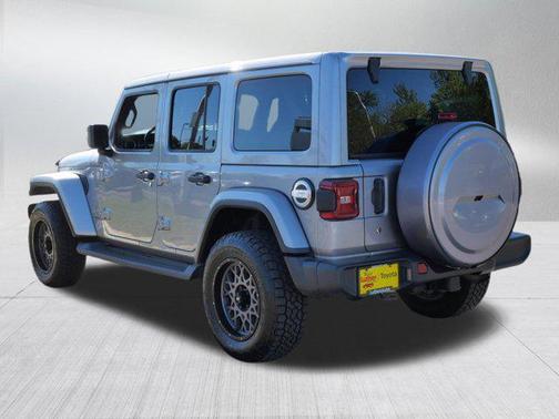 Billet Silver Metallic Clearcoat 2018 Jeep Wrangler Unlimited Sahara