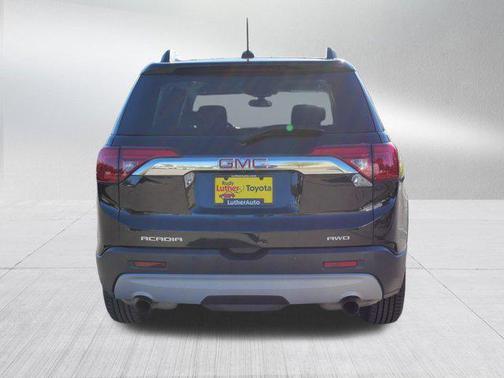 2018 GMC Acadia SLE-2