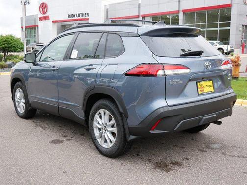 2025 Toyota Corolla Cross LE