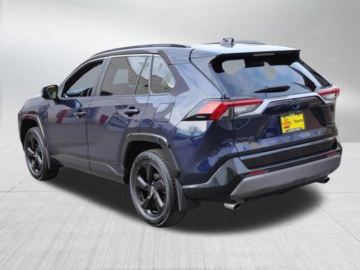 2021 Toyota RAV4 Hybrid SE