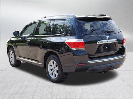 2013 Toyota Highlander SE
