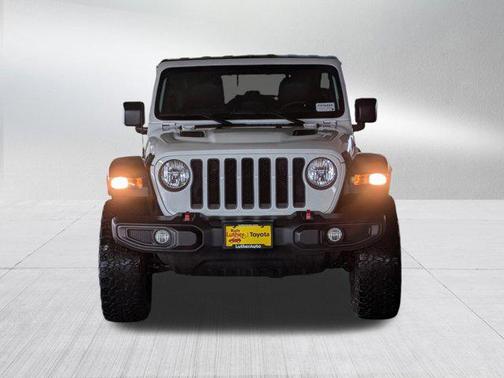 Bright White Clearcoat 2023 Jeep Wrangler Rubicon