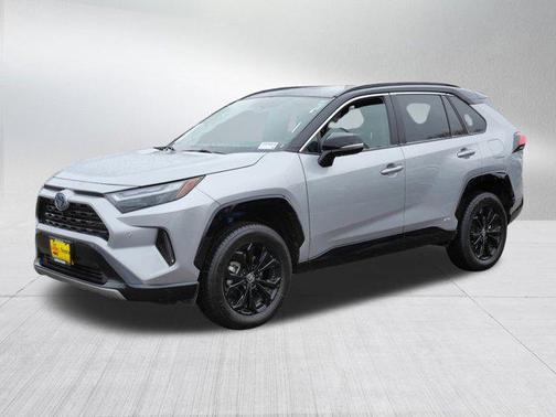 2024 Toyota RAV4 Hybrid SE