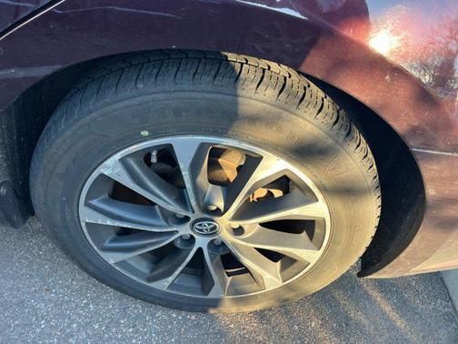 2017 Toyota Avalon XLE