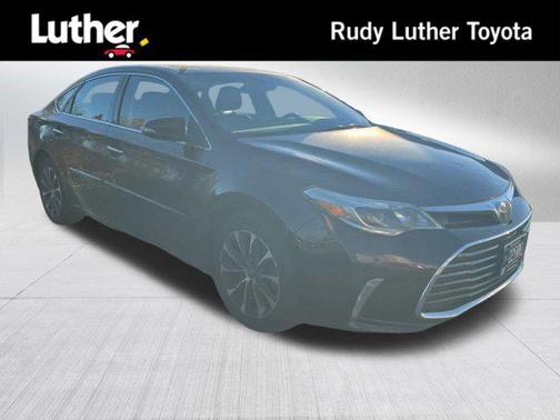 2017 Toyota Avalon XLE