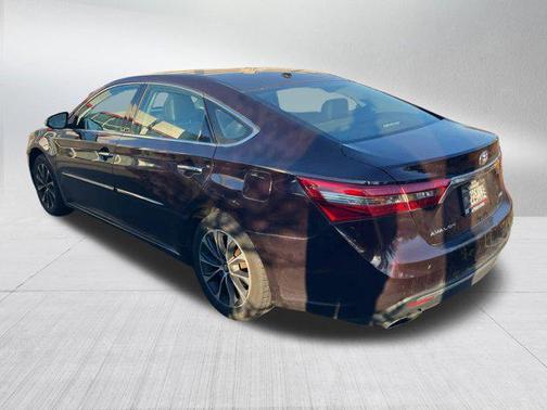2017 Toyota Avalon XLE