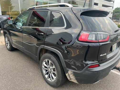 Diamond Black Crystal Pearlcoat 2019 Jeep Cherokee Latitude Plus