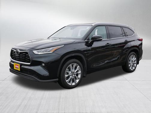 Midnight Black Metallic 2023 Toyota Highlander Limited