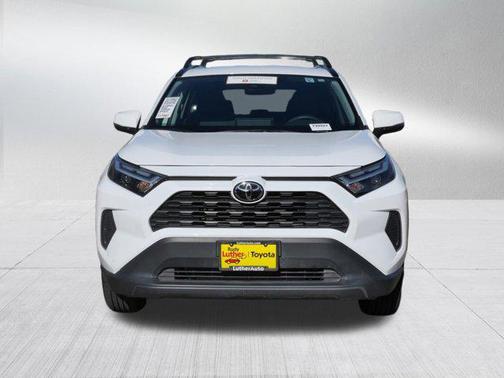 Ice Cap 2025 Toyota RAV4 XLE