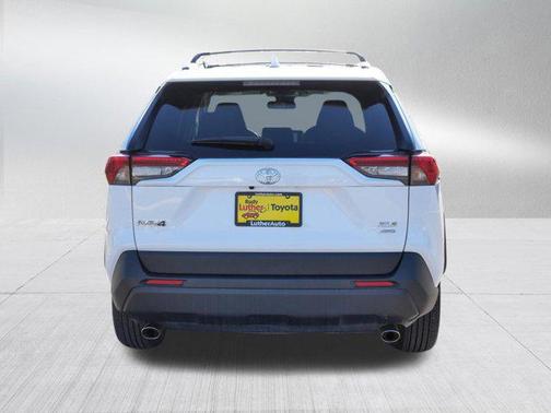 Ice Cap 2025 Toyota RAV4 XLE
