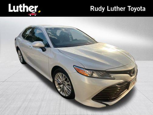 2018 Toyota Camry XLE