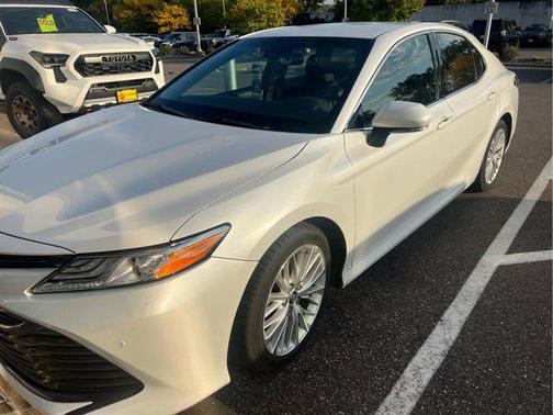 2018 Toyota Camry XLE