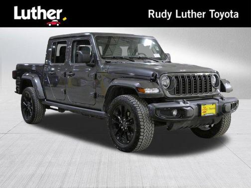 2025 Jeep Gladiator Nighthawk