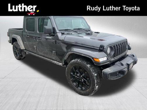 2025 Jeep Gladiator Nighthawk