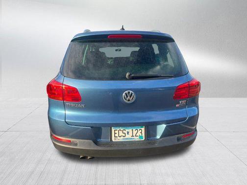 2017 Volkswagen Tiguan 2.0T Wolfsburg Edition