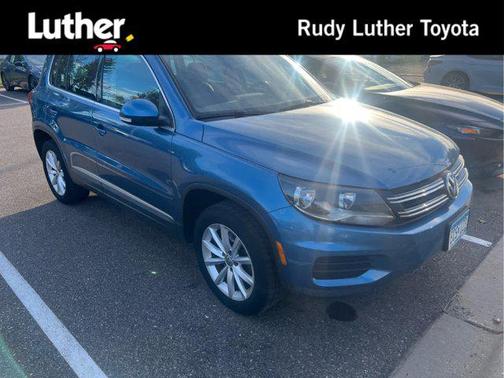 2017 Volkswagen Tiguan 2.0T Wolfsburg Edition