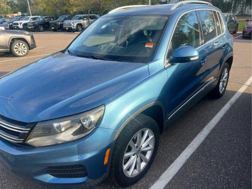 2017 Volkswagen Tiguan 2.0T Wolfsburg Edition