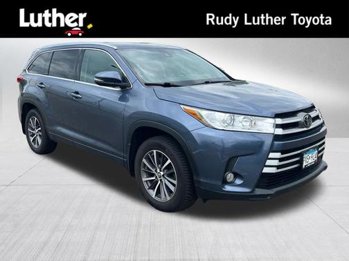 Shoreline Blue Pearl 2018 Toyota Highlander XLE