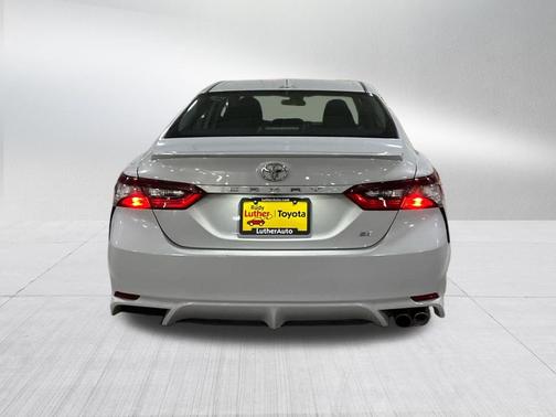Ice Edge 2024 Toyota Camry SE