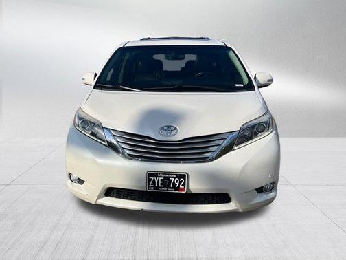 2017 Toyota Sienna Limited Premium