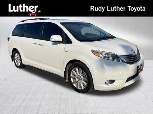 2017 Toyota Sienna Limited Premium