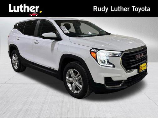 Summit White 2024 GMC Terrain SLE