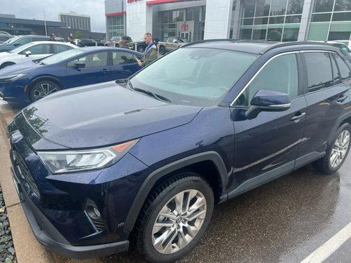 2021 Toyota RAV4 XLE Premium