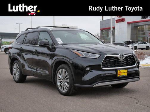 2025 Toyota Highlander Platinum