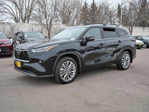 2025 Toyota Highlander Platinum