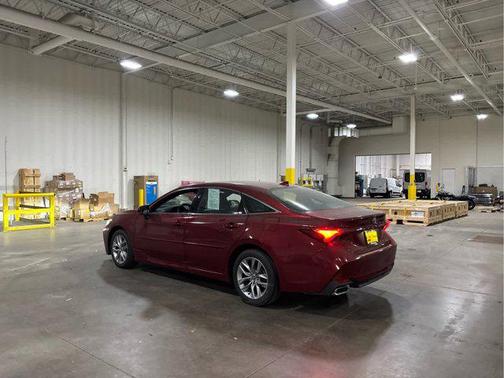 2022 Toyota Avalon XLE