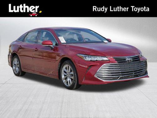2022 Toyota Avalon XLE