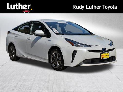 2021 Toyota Prius XLE