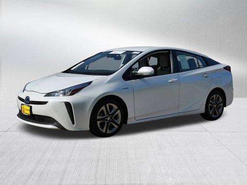 2021 Toyota Prius XLE
