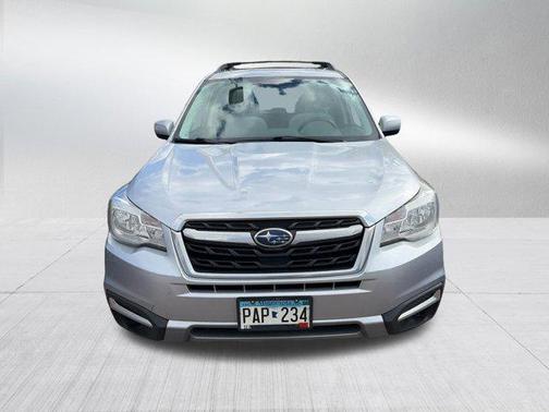 Ice Silver Metallic 2017 Subaru Forester 2.5i Premium